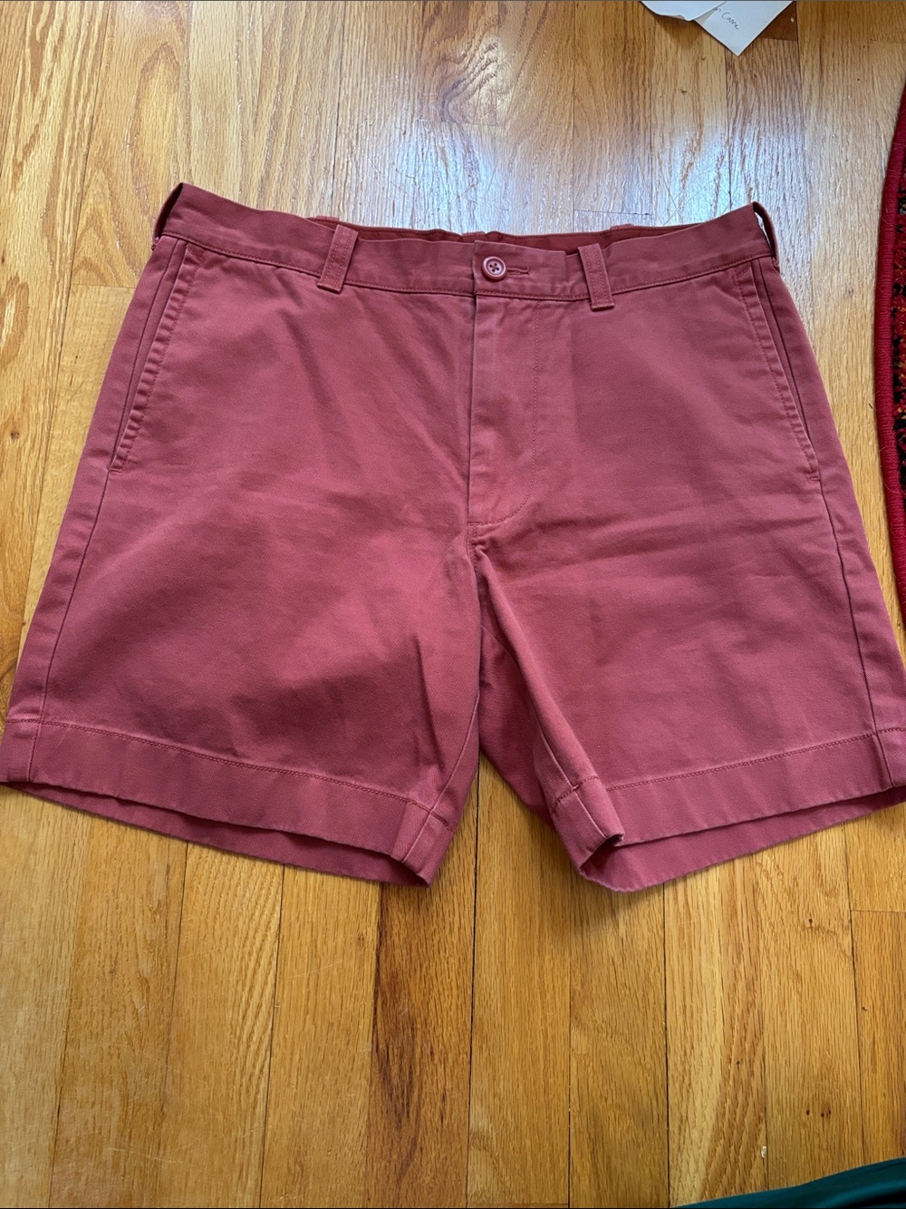 J Crew size 32 Men's Classic Chino Shorts in Dusty Rose/ Nantucket red